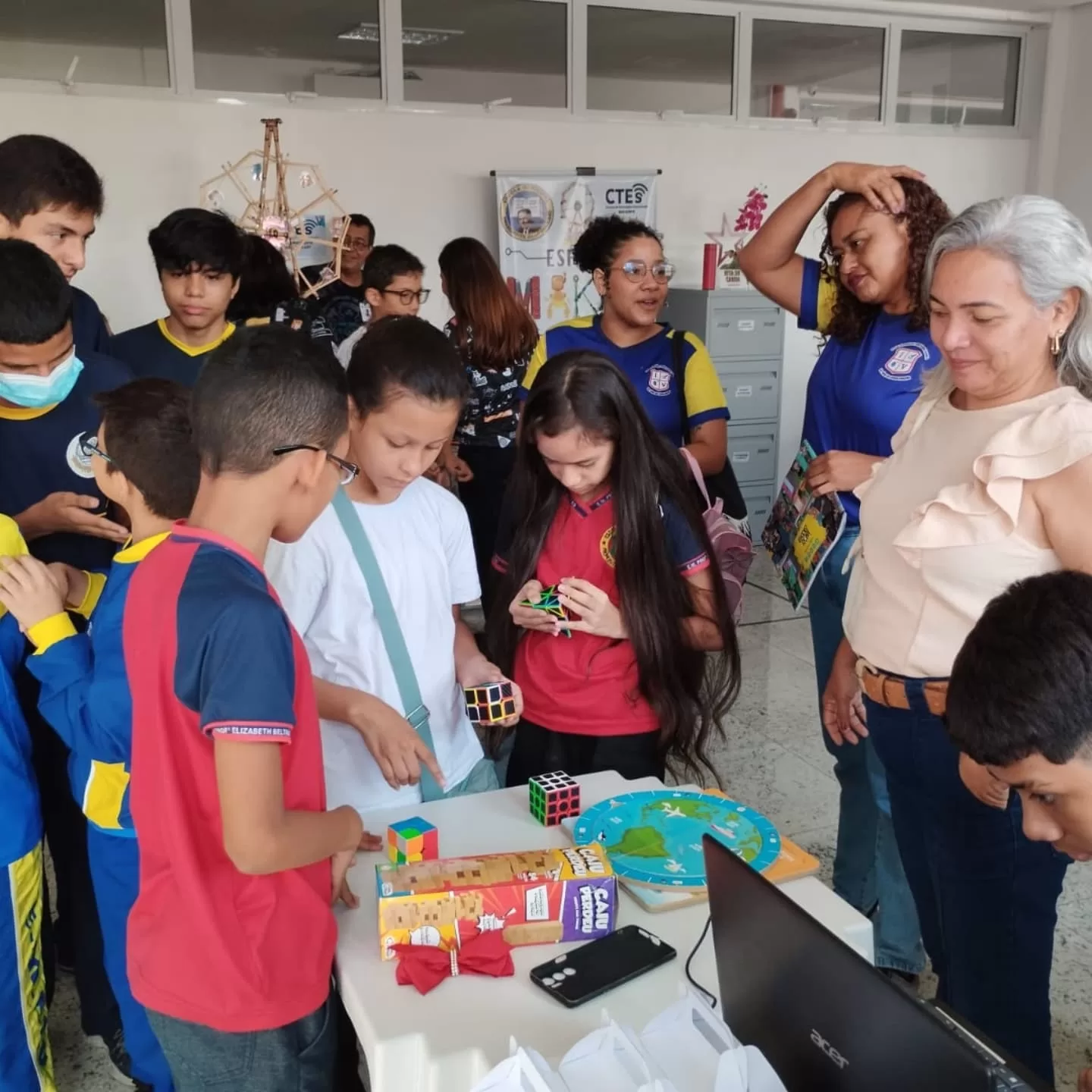 Lab de Educador apresenta Realidade Virtual e jogos educativos para crianças no ScratchDay DDZ Norte 2024